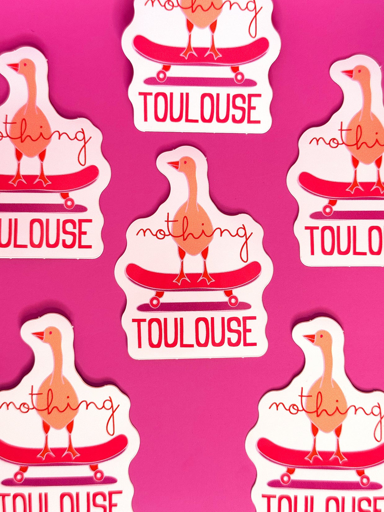 Sticker Nothing Toulouse con un pato ilustrado sobre un skate
