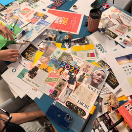 Création d’un visionboard avec magazines, ciseaux et collages lors d’un atelier créatif de rentrée